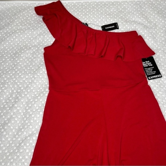 NWT. Express one shoulder romper - Picture 4 of 6